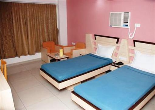 фото отеля Hotel Ambassador Vadodara
