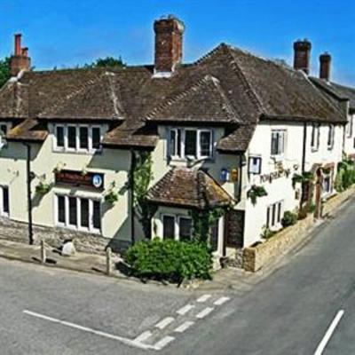 фото отеля The Poachers Inn Dorchester