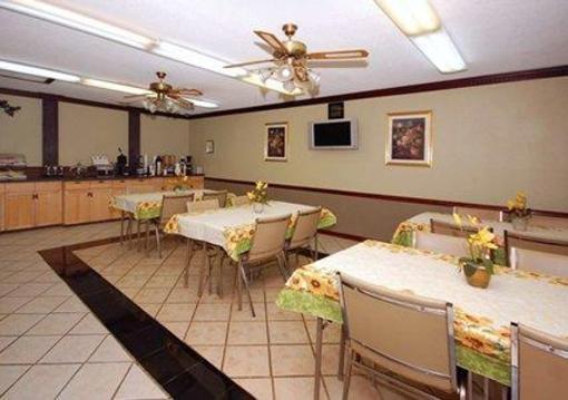 фото отеля Rodeway Inn & Suites Smyrna (Tennessee)