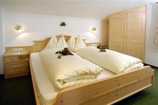 фото отеля Johanneshof Maria Alm am Steinernen Meer