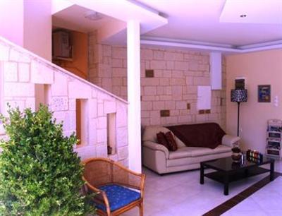 фото отеля Girogiali Apartments Nea Kydonia