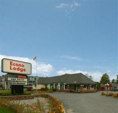 фото отеля Econo Lodge Mackinaw City