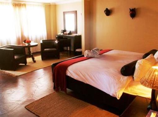 фото отеля Zebra Kalahari Lodge & Spa