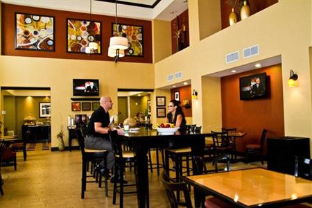 фото отеля Hampton Inn & Suites Dallas Desoto