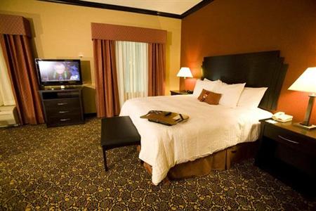 фото отеля Hampton Inn & Suites Dallas Desoto