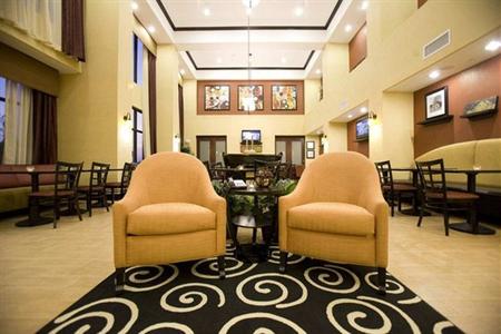 фото отеля Hampton Inn & Suites Dallas Desoto