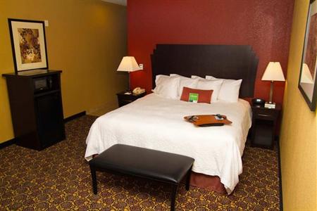 фото отеля Hampton Inn & Suites Dallas Desoto