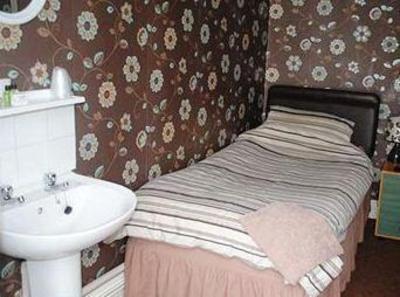 фото отеля Beaufort Arms Bed & Breakfast Cheltenham