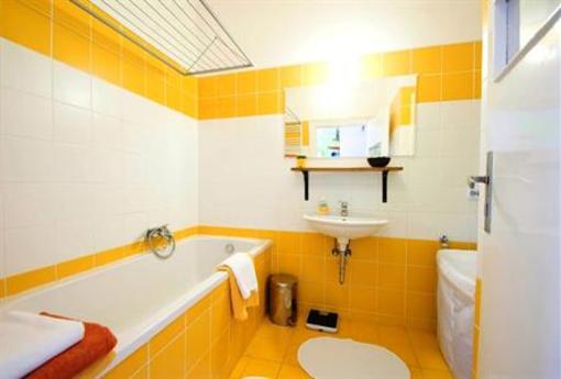 фото отеля Danube Balzac Apartment