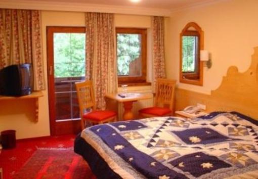 фото отеля Hotel Wiedersbergerhorn