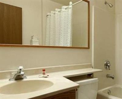 фото отеля Super 8 Richlands Claypool Hill