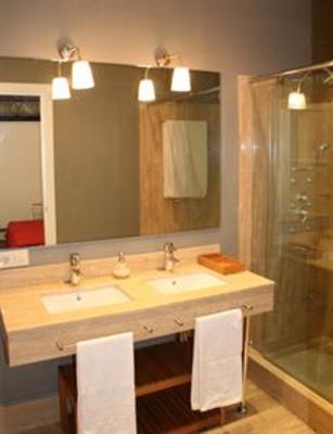 фото отеля Apartamentos Alvarez Quintero