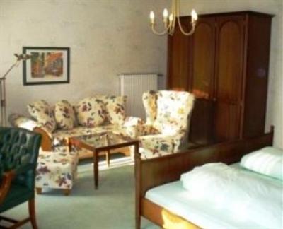 фото отеля Hotel Zum Schwan Bad Karlshafen
