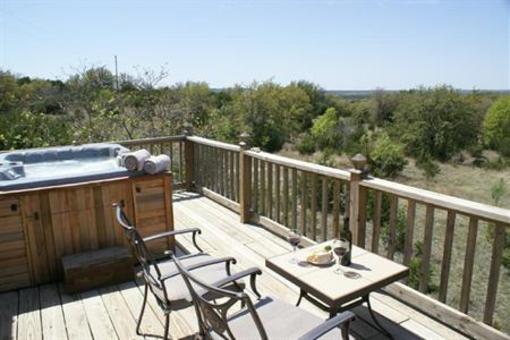 фото отеля The Hideaway Ranch and Retreat Resort Bluff Dale Stephenville