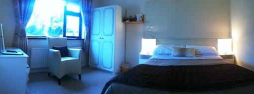 фото отеля The Gables Bed & Breakfast