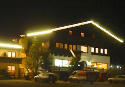 фото отеля Gasthof Zur Kunstleralm Kaprun