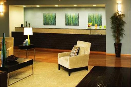 фото отеля La Quinta Inn Suites Paris