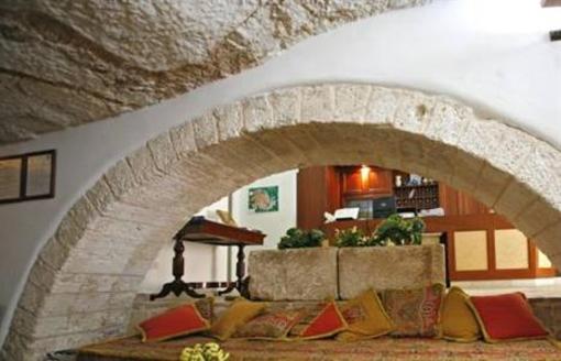 фото отеля Hotel Rione Antico La Terra Ostuni