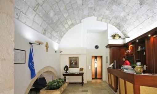 фото отеля Hotel Rione Antico La Terra Ostuni