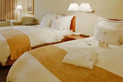 фото отеля London Hotel & Suites