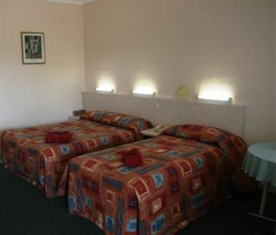 фото отеля Sapphire City Motor Inn