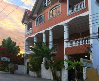 фото отеля Geomania Apartelle Angeles City