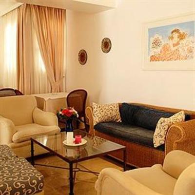 фото отеля Petasos Town Hotel