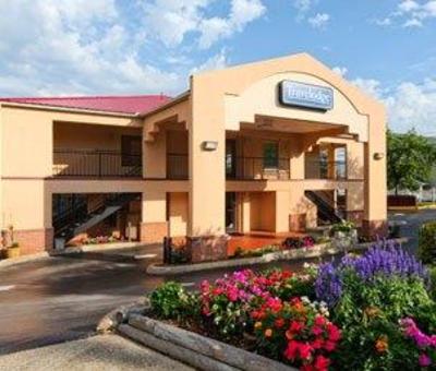 фото отеля Travelodge I-75 Airport North