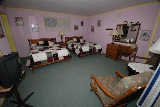 фото отеля Marbledge Lodge Motor Inn Manchester (Vermont)