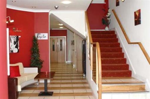 фото отеля Corralea Court Hotel Tuam
