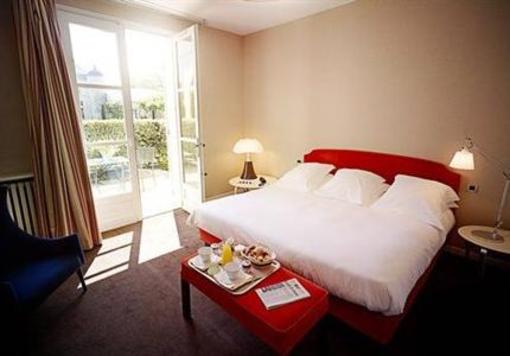 фото отеля Chateau Cordeillan Bages Hotel Pauillac