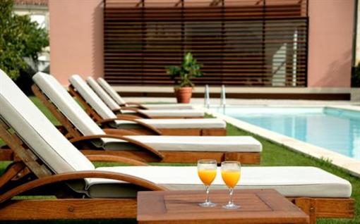 фото отеля Chateau Cordeillan Bages Hotel Pauillac
