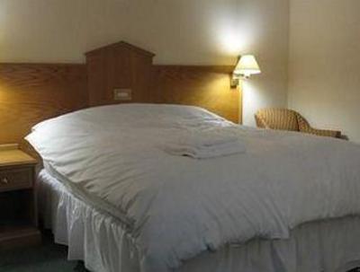 фото отеля Hazelwood House Bridgend