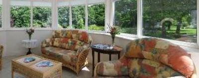 фото отеля Hazelwood House Bridgend
