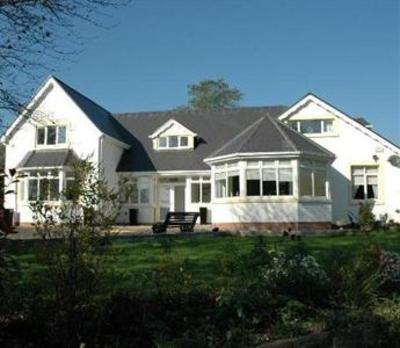 фото отеля Hazelwood House Bridgend