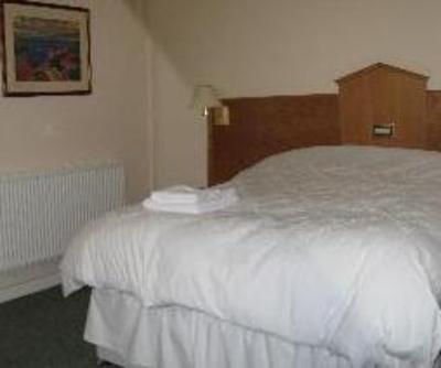 фото отеля Hazelwood House Bridgend
