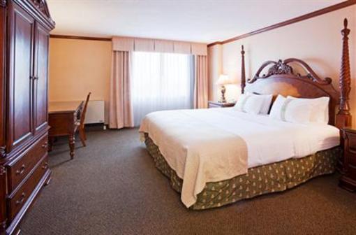 фото отеля Holiday Inn & Suites Duluth Downtown