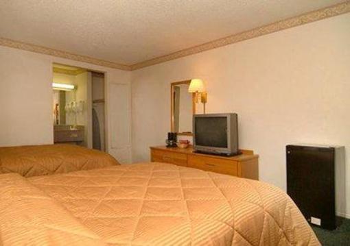 фото отеля Quality Inn & Suites Camarillo