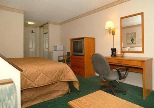 фото отеля Quality Inn & Suites Camarillo