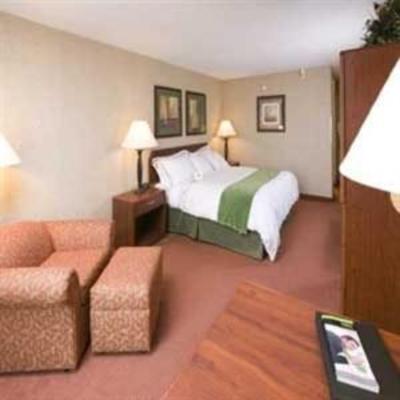 фото отеля Akron City Centre Hotel