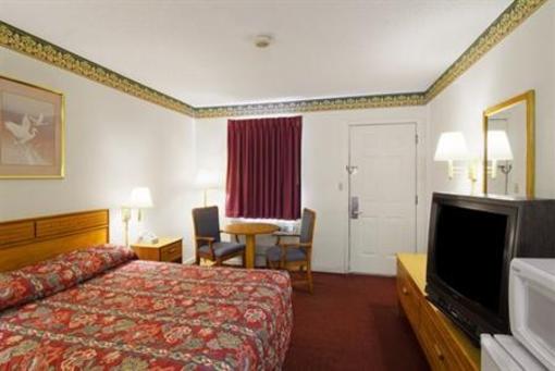 фото отеля Americas Best Value Inn West Memphis