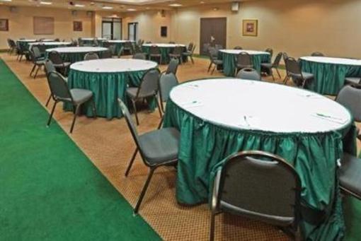 фото отеля Quality Inn and Suites Addison (Texas)