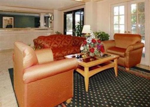 фото отеля Quality Inn and Suites Addison (Texas)