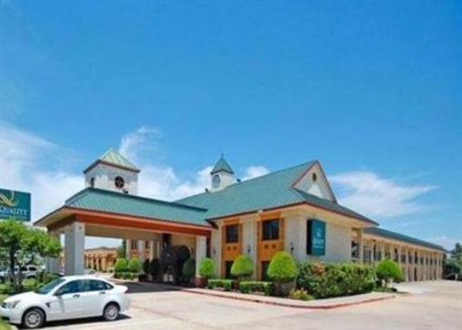 фото отеля Quality Inn and Suites Addison (Texas)