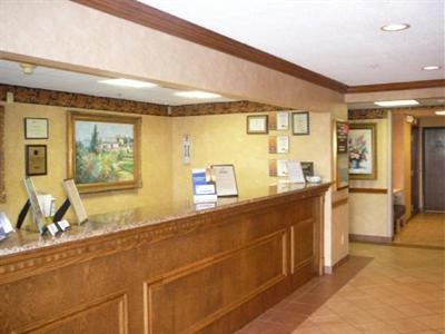 фото отеля Lexington Inn & Suites - Effingham