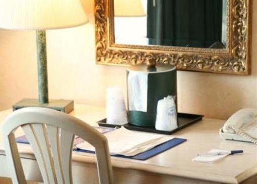 фото отеля Lexington Inn & Suites - Effingham