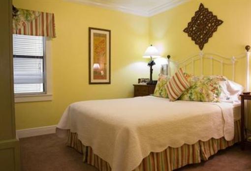 фото отеля Mango Inn Bed and Breakfast