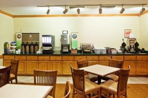 фото отеля Country Inn & Suites by Carlson _ Dalton