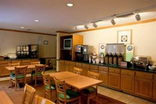 фото отеля Country Inn & Suites by Carlson _ Dalton