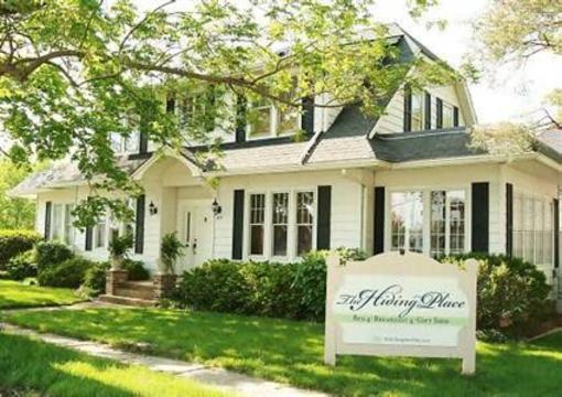 фото отеля The Hiding Place Bed and Breakfast